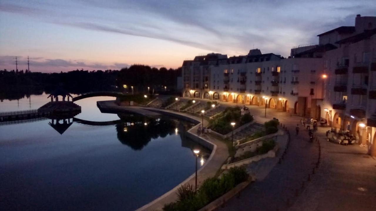 Vue Exceptionnelle Sur Le Lac 克雷泰伊 外观 照片